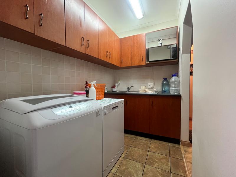 4 Bedroom Property for Sale in Fraaiuitsig Western Cape